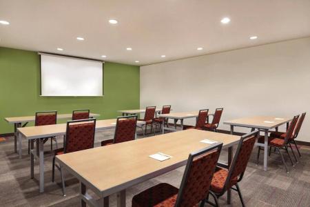 Home2 Suites by Hilton - 11