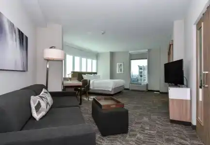 SpringHill Suites by Marriott Charlotte Uptown - 29