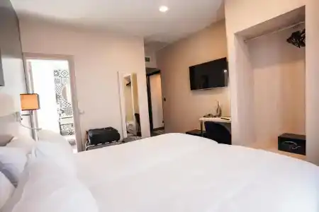 Hôtel Univers - 51