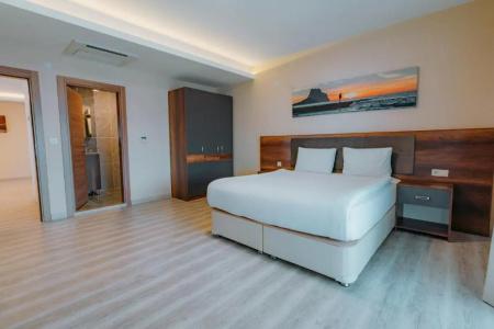 Empula & Residences - 94