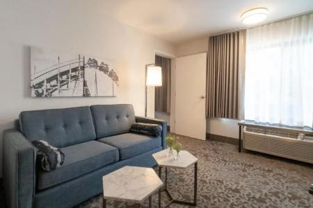 Oxford Suites Portland - Jantzen Beach - 44