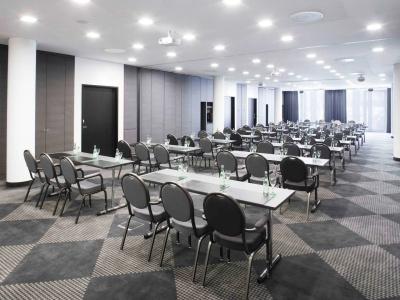 Mövenpick Stuttgart Airport - 16