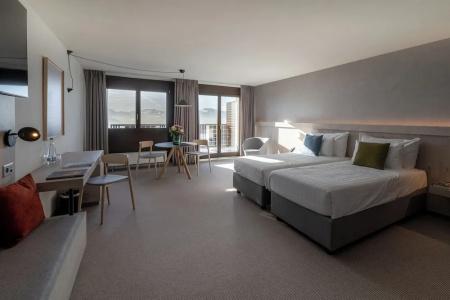 Victoria & Residence - 92