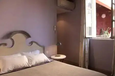 Hôtel de l'Amphithéâtre - 108