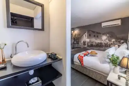 Dizengoff Avenue Boutique - 104