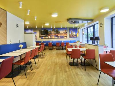 B&B Frankfurt Hauptbahnhof - 18