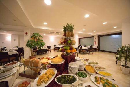 Centrum Palace & Resorts - 11
