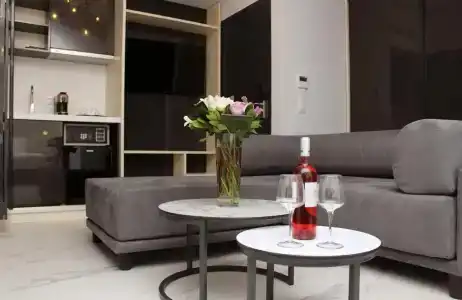 Crystal villas & suites - 1