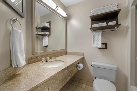 Best Western Plus Stoneridge Inn & Conference Centre Ontario - 7