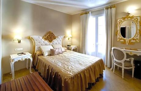 Adriano Boutique Sevilla - 74