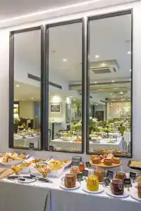 Polis Grand - 24