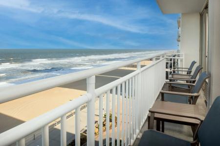 Courtyard Virginia Beach Oceanfront / North 37th Street - 24