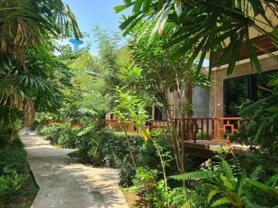 Lanta Pearl Beach Resort - 64