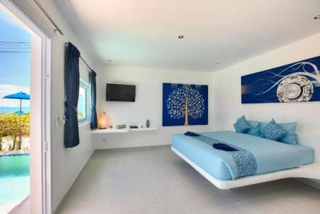 La Perle Luxury Boutique - 45
