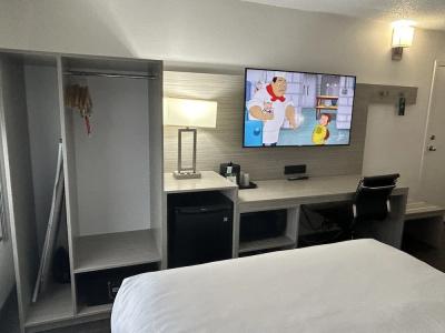 Quality Inn - 39