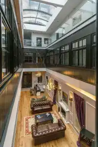 The Mansion Boutique - 15