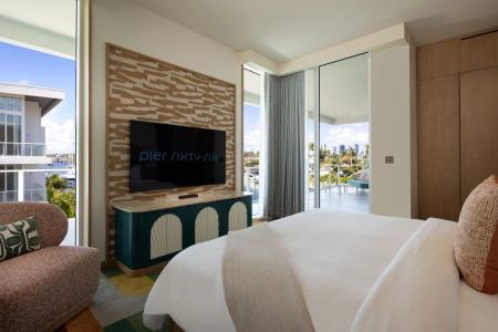 Pier Sixty-Six and Marina - 4