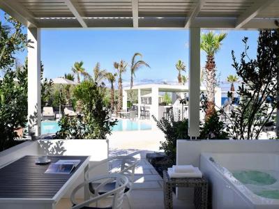 Aurora Luxury Suites - 46