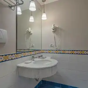 Capri - 36
