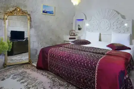 Dilek Tepesi Cave - 2