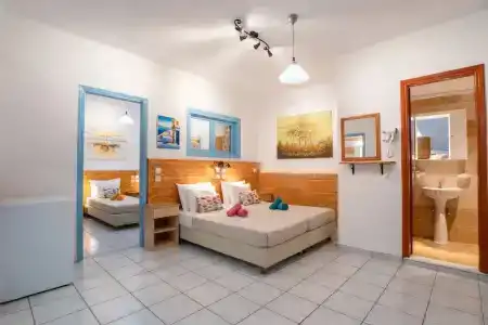 Kontaratos Studios & - 443