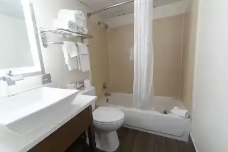 Marjac Suites Virginia Beach Oceanfront - 50