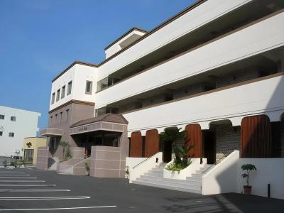 Luandon Shirahama - 9