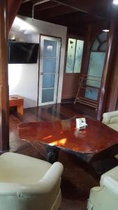 Ruean Mai Chai Khlong - 84