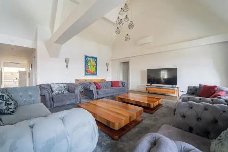 Zoya Luxury Residence - 38