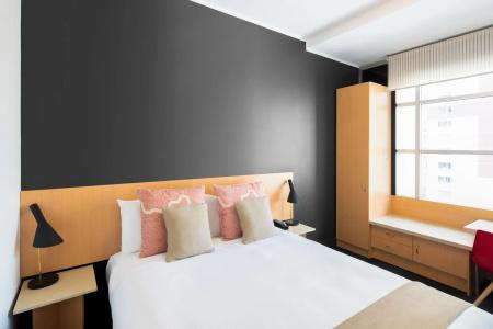 ibis World Square - 24
