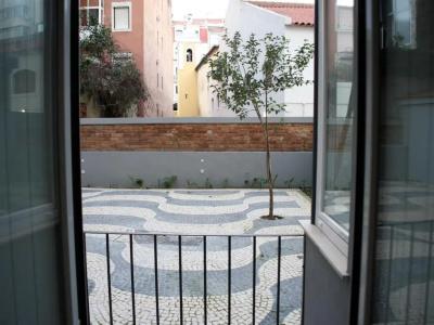 Lisbon Style - 70