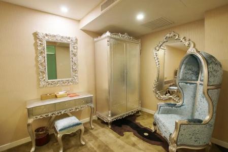 Maison Boutique - 11