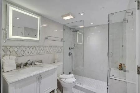 The Alexander All Suites - 473