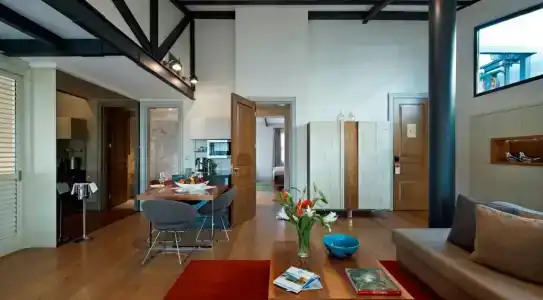Tomtom Suites - 71