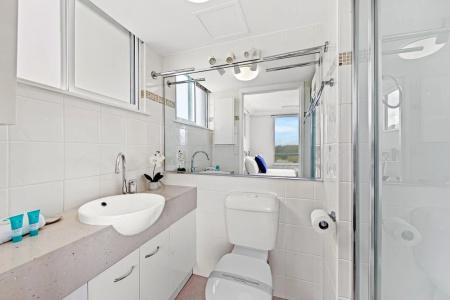 Burleigh Beach Tower - 141