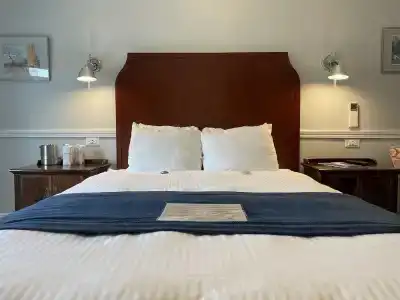 The Emerson Inn - 47