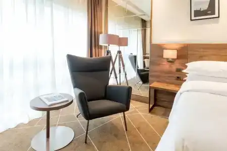 Sheraton - 66