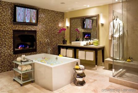 Sunset Marquis - 33