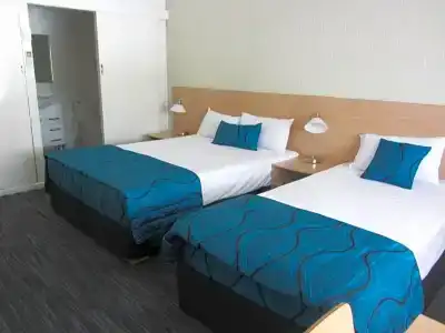 Urangan Motor Inn - 57