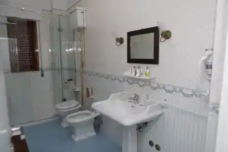 B&B 1951 - 8