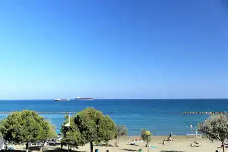 Eden Beach - 250