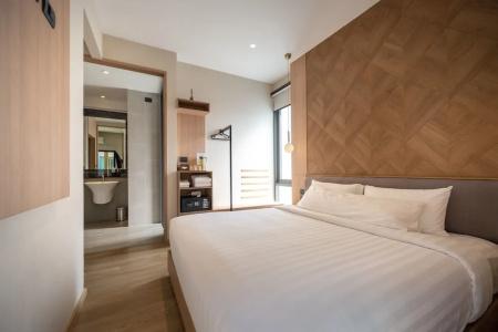 Shan Villas Sukhumvit - 340