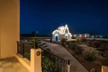 Vineyard Exclusive Suites - 6