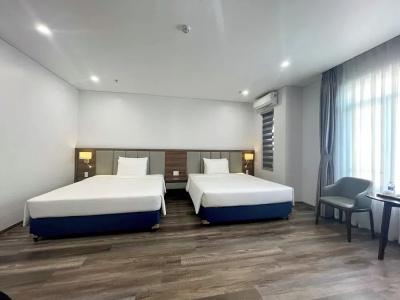 Halong Central - 16