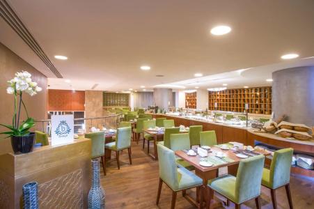 The Avenue - 23
