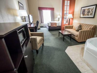 Comfort Suites Orlando Airport - 62