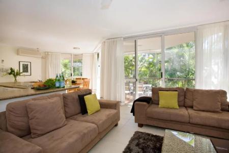 Noosa Tropicana - 172