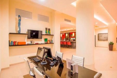 Four Points by Sheraton - 14
