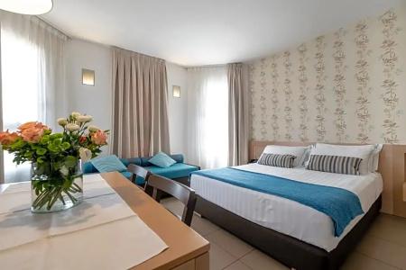 Le Rose Suite - 112