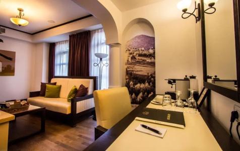 Epoque - Relais & Chateaux - 94